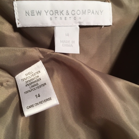 𝅺new YORK & COMPANY STRETCH Career Blazer Jacket, TAN, NWOT, Size 14 - Picture 3 of 9